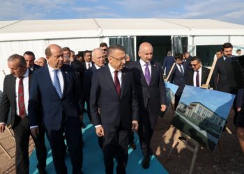 Fuat Oktay, Cumhurbaşkanlığı ve Cumhuriyet Meclisi Yerleşkesi alanını ziyaret etti