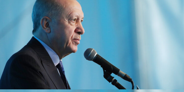 Cumhurbaşkanı Erdoğan duyurdu! Tahıl koridoru 120 gün süreyle uzatıldı