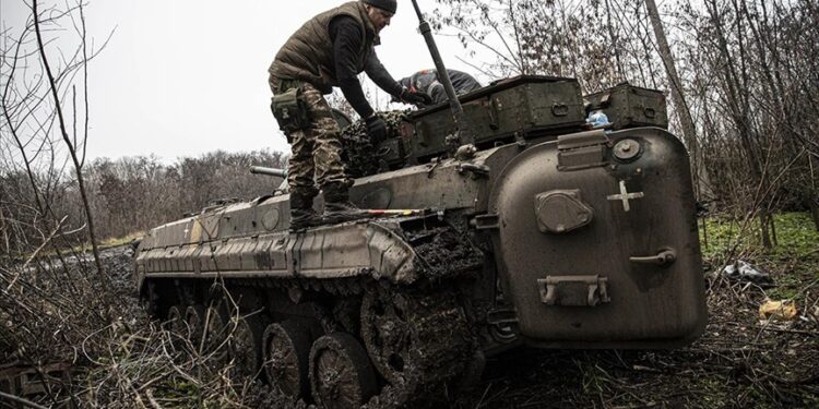 Ukrayna’da çatışmalar ağır kış şartlarında sürüyor