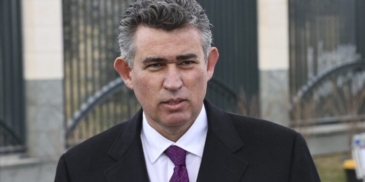 Feyzioğlu Pazartesi güven mektubunu sunuyor