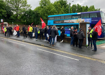 İngiltere’de otobüs şoförleri greve gitti