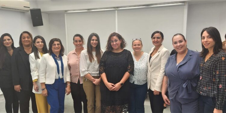 Kıbrıs Kadın Sağlığı Araştırma Derneği, “Günümüzde Adet Projesi”ni tanıttı