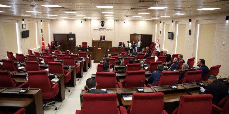 Cumhuriyet Meclisi Genel Kurulu nisap sağlanamadığından toplanamadı