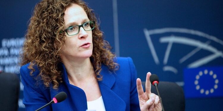 “Kıbrıs casus yazılım ihracatının merkezi”