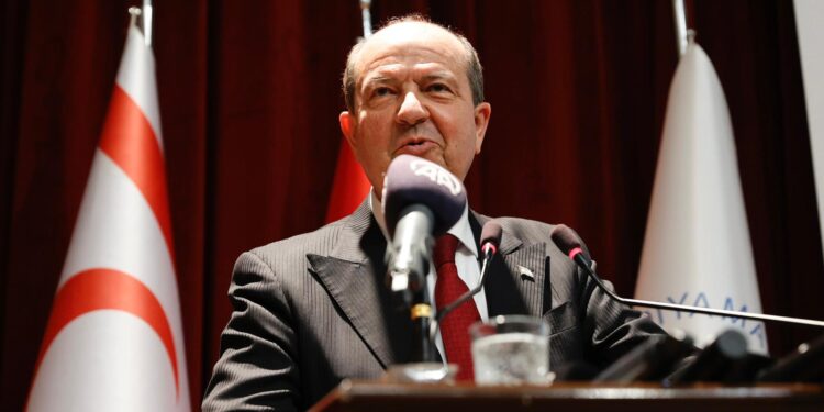 Tatar: “Mavi Vatan ve Kıbrıs” konulu konferans verdi”