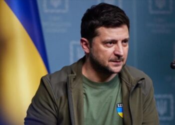 Zelenskiy: Ukrayna’da 4,5 milyon kişi elektriksiz kaldı, Rus saldırıları “enerji terörizmi”
