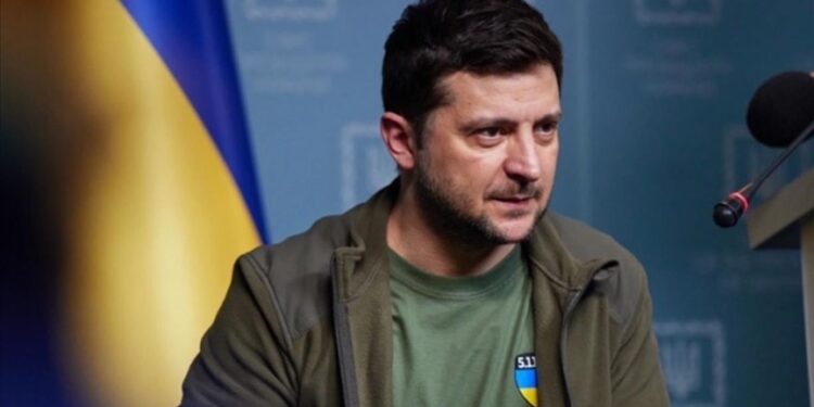 Zelenskiy: Ukrayna’da 4,5 milyon kişi elektriksiz kaldı, Rus saldırıları “enerji terörizmi”