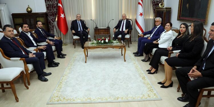 Töre, Türkiye’den siyasi parti heyetlerini kabul etti