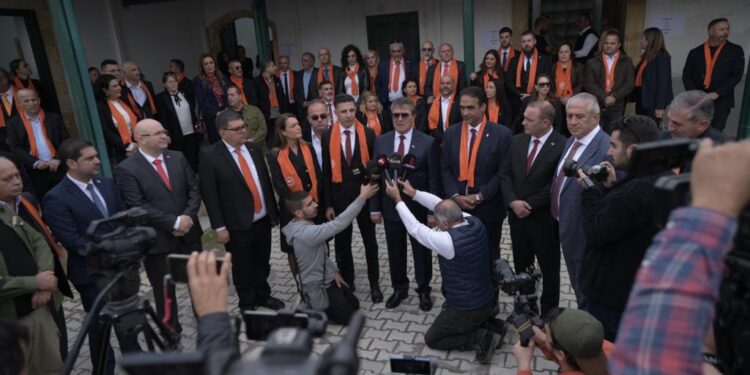 UBP, Belediye başkan adayları başvurularını yaptı