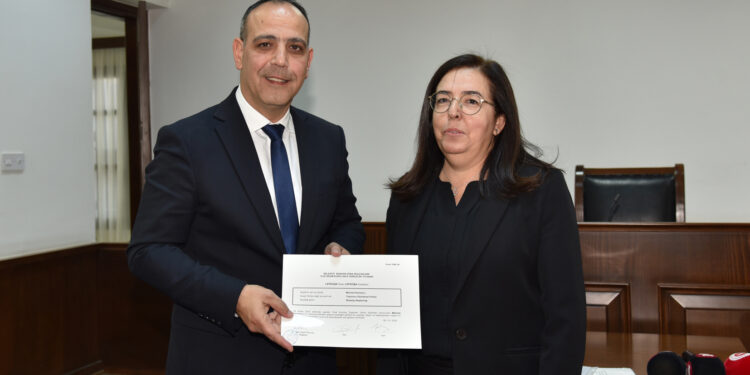 Lefkoşa ilçesinde seçilenlere mazbatalar verildi