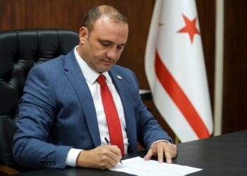Maliye Bakanı Şan: Emekliler dün, kamu çalışanları ise bugün ödendi