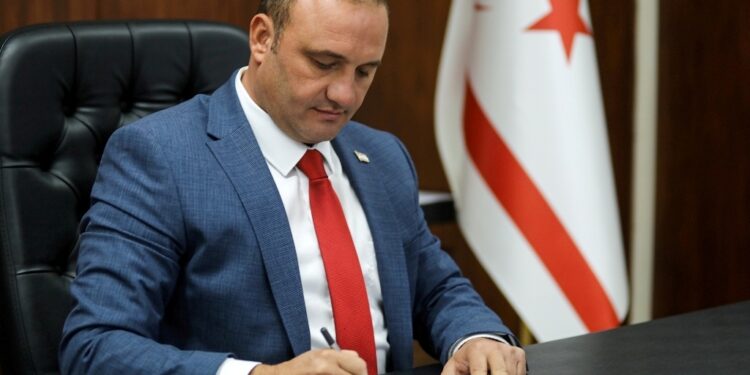 Maliye Bakanı Şan: Emekliler dün, kamu çalışanları ise bugün ödendi