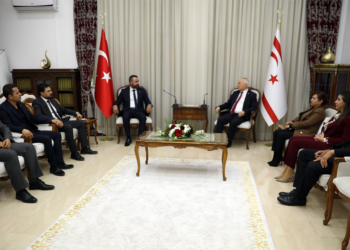 Meclis Başkanı Töre, Toplumsal Yardımlaşma ve Dayanışma Derneği’ni kabul etti