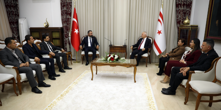 Meclis Başkanı Töre, Toplumsal Yardımlaşma ve Dayanışma Derneği’ni kabul etti