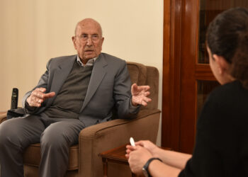 Kıbrıslı Türklerin ilk çocuk doktoru: Orhan Oktay; ‘Gocagarı’ ilaçları, muskalar. Bunlarla mücadele ettim…”