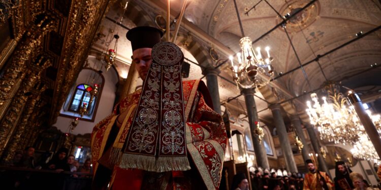 Fener Rum Patrikhanesi’nde Noel ayini düzenlendi