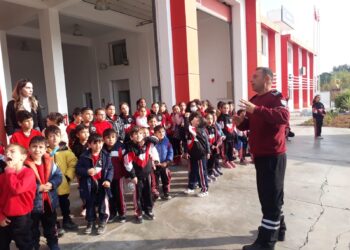 Dr. Fazıl Küçük İlkokulu öğrencilerinden İtfaiye Şubesi’ne ziyaret