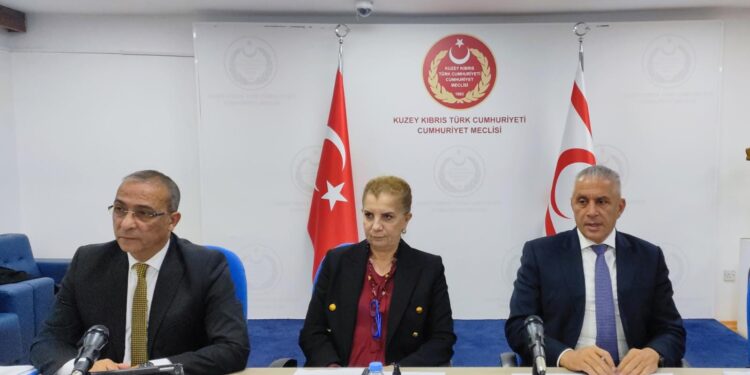 Çalışma ve Sosyal Güvenlik Bakanlığı bütçesi komitede oy çokluğuyla onaylandı