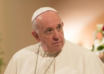 Papa Franciscus, istifa mektubunun uzun süredir hazır olduğunu söyledi