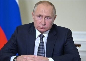 Putin, Karabağ konusunda Aliyev ve Paşinyan ile üçlü görüşme yaptığını açıkladı
