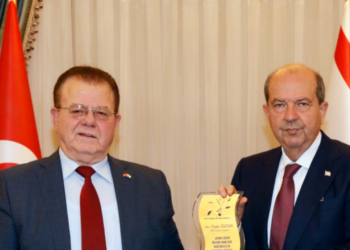 Tatar “İnsan Hakları Günü” nedeniyle KKTC İnsan Hakları Derneği heyetini kabul etti