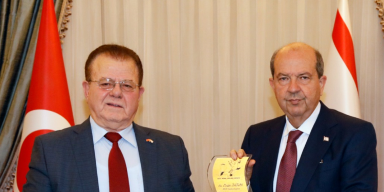 Tatar “İnsan Hakları Günü” nedeniyle KKTC İnsan Hakları Derneği heyetini kabul etti