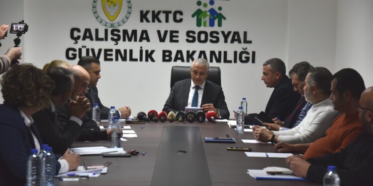 Asgari Ücret Saptama Komisyonu toplandı. Masadaki Öneri…