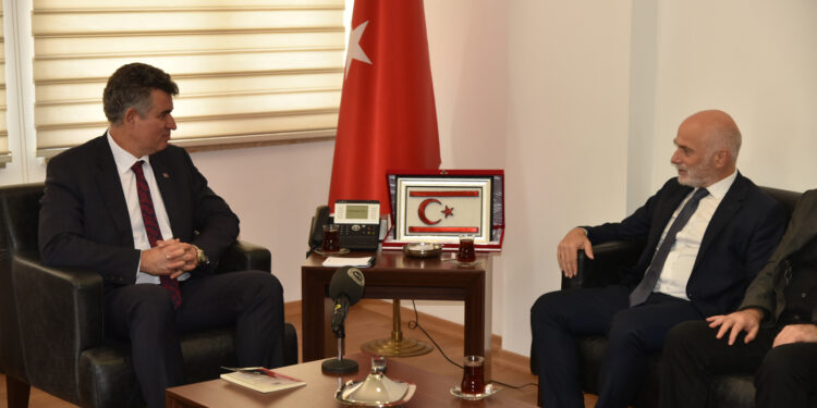 Feyzioğlu, “Türk Ajansı Kıbrıs milli bir amaçla kurulmuştur”