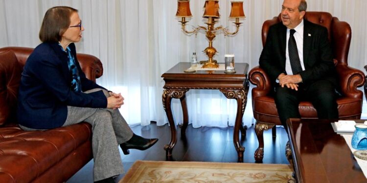 Cumhurbaşkanı Tatar, ABD Büyükelçisi Judith Garber’a veda yemeği verdi