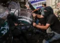 ARJANTİN’DE İŞÇİLER EKONOMİ POLİTİKALARINA KARŞI YENİDEN SOKAKTA