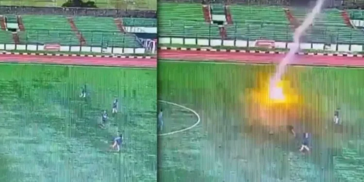 MAÇTA YILDIRIM ÇARPAN FUTBOLCU HAYATINI KAYBETTİ