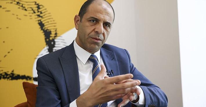 ÖZERSAY’DAN ŞOK PAYLAŞIM!“ÜNİVERSİTE HUKUKEN YOK!”