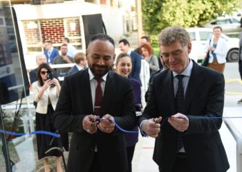 AB BİLGİ MERKEZİ AÇILDI