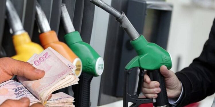 95 OKTAN BENZİNİN FİYATI 32.21 TL’YE YÜKSELDİ