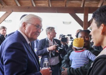 ALMANYA CUMHURBAŞKANI ADADAKİ SON GÜNÜNDE TEMASLARINA DEVAM EDİYOR