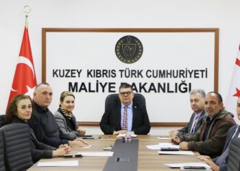 MUHTARLARIN SORUNLARI AKTARILDI