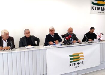 “TOPLUM KÖTÜ VE HUKUKSUZ YÖNETİMİN AĞIR FATURASINI ÖDERKEN AKSA 24 YILDA BİR MİLYAR DOLARA YAKIN KÂR ETTİ”
