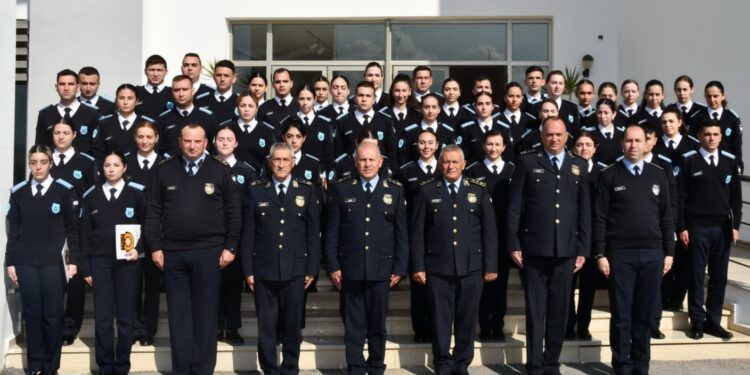 “45 SİVİL HİZMET GÖREVLİSİ TEMEL EĞİTİMLERİNİ TAMAMLADI”