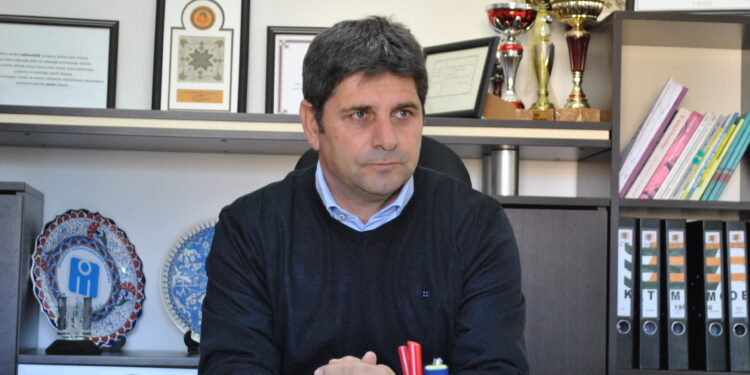 “OKUL BİNALARIYLA İLGİLİ KARARLAR BİLİMSEL VE TEKNİK VERİLER DOĞRULTUSUNDA ALINIYOR”