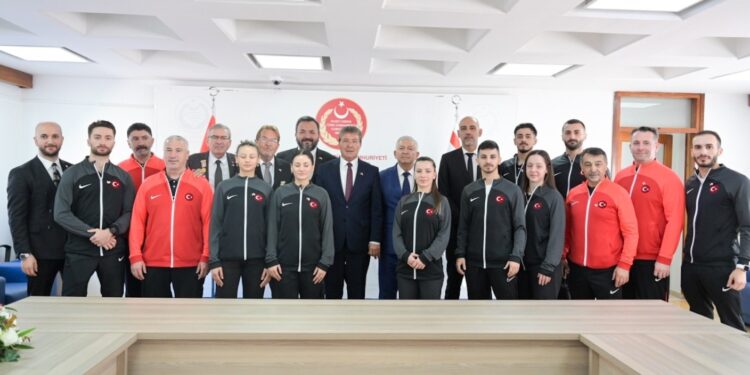 “BİZE UYGULANAN İZOLASYONLARI TÜRKİYE ÜZERİNDEN BERTARAF EDİYORUZ”