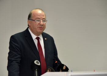 “2024’TE İLAÇ ECZACILIK DAİRESİ’Nİ DE YENİDEN YAPILANDIRACAĞIZ”