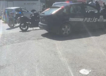 16 YAŞINDAKİ ÇOCUĞA ARABA ÇARPTI