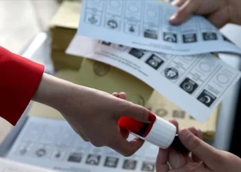 İSTANBUL İÇİN 49 BELEDİYE BAŞKAN ADAYI YARIŞACAK