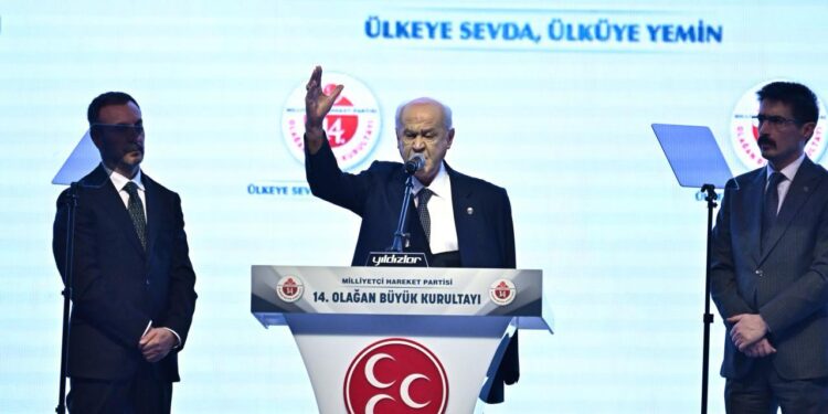 BAHÇELİ YENİDEN BAŞKAN