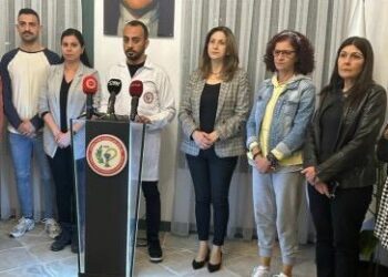 “ÜVEY EVLAT MUAMELESİ YAPILIYOR”