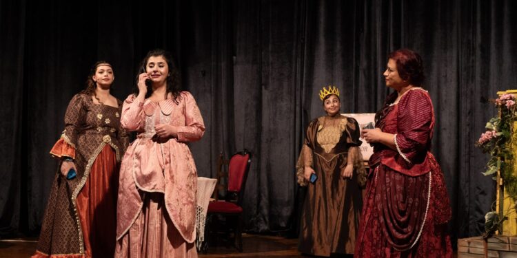 “SHAKESPEARE’İN ŞEN KADINLARI” OYUNUNUN LEFKOŞA’DAKİ SON TEMSİLİ YARIN YAPILACAK