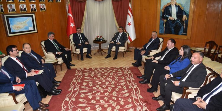BAŞBAKAN YÖK HEYETİ İLE GÖRÜŞTÜ “KKTC ÜNİVERSİTELER ADASIDIR”