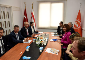 HOLGUIN SİYASİ PARTİLERDEN İLK OLARAK UBP’Yİ ZİYARET ETTİ