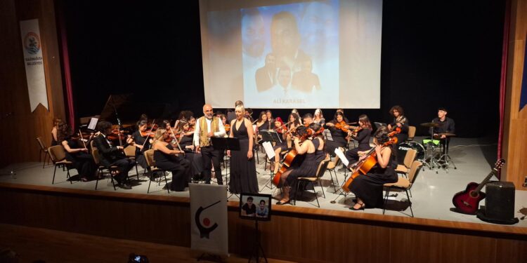 AKIN KARDEŞLER ANISINA “GENÇLERDEN MELODİLERE” KONSERİ VERİLDİ