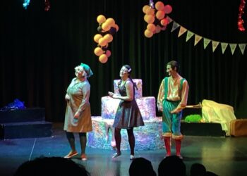 GİRNE BELEDİYESİ TİYATRO TOPLULUKLARI 4 FARKLI OYUN SAHNELİYOR